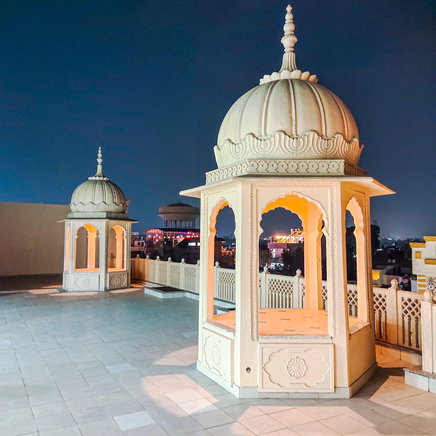 Hotel The Taj Vista Agra- Walking Distance To Taj Mahal Agra  Esterno foto