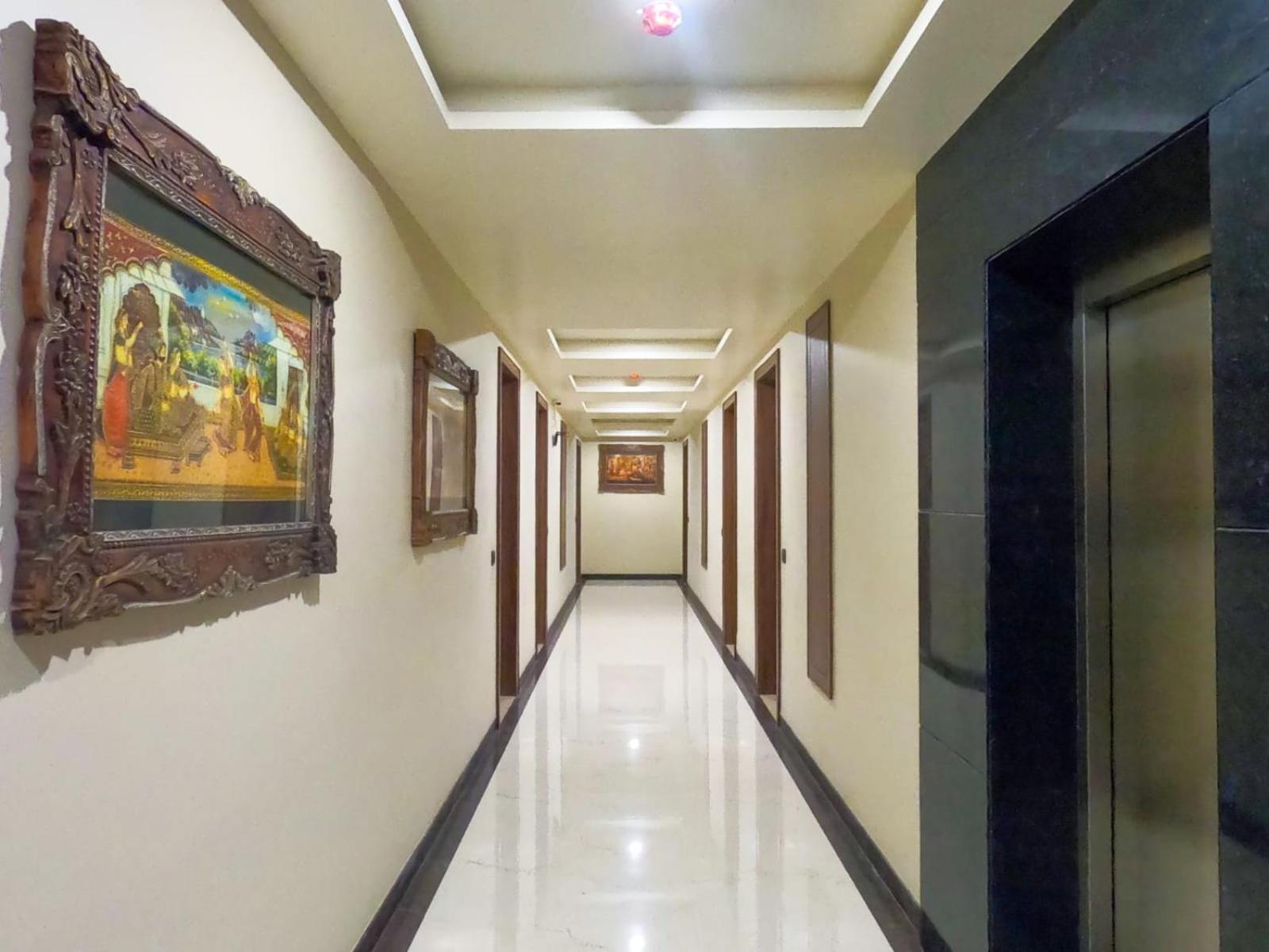 Hotel The Taj Vista Agra- Walking Distance To Taj Mahal Agra  Esterno foto