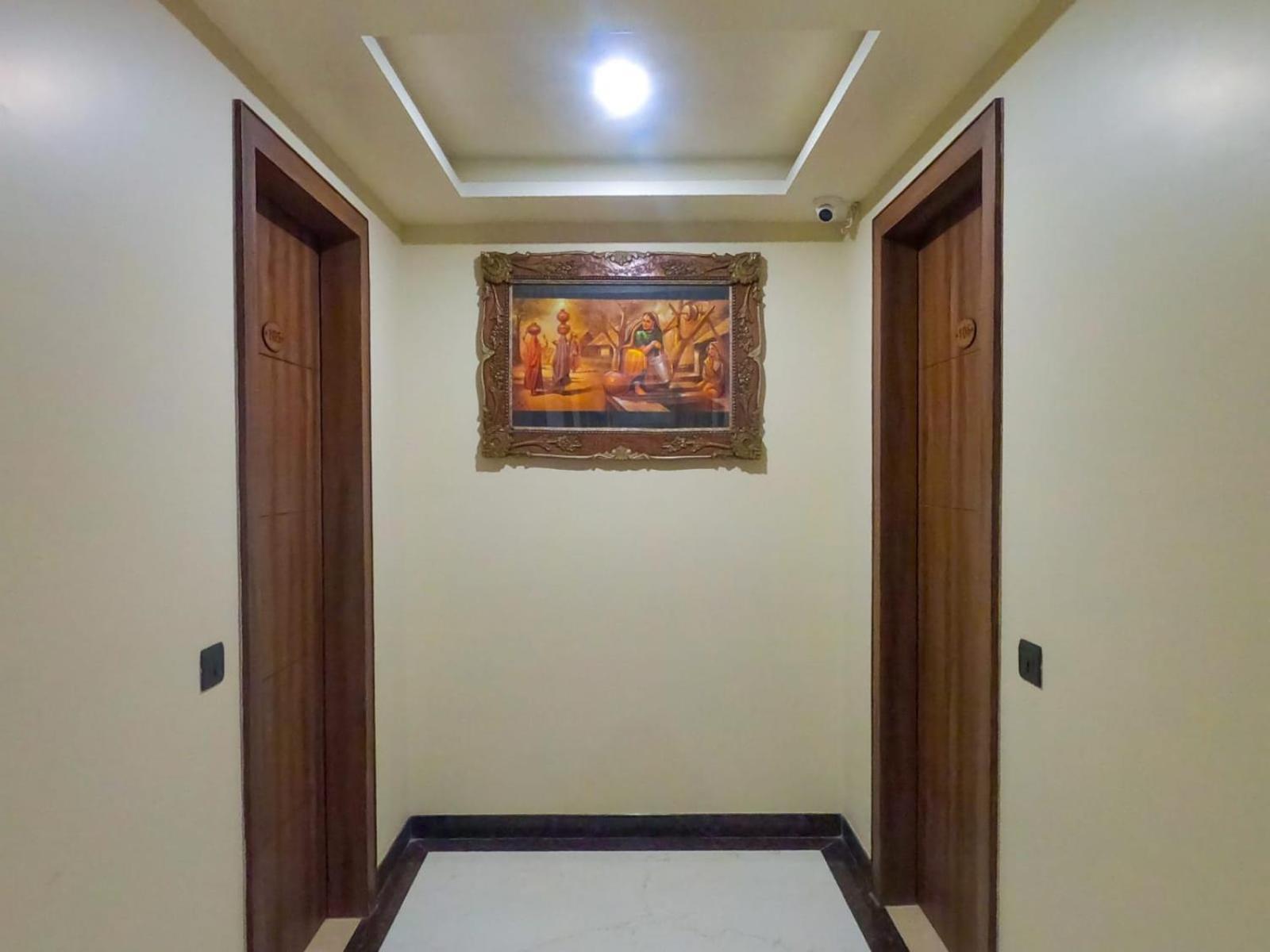 Hotel The Taj Vista Agra- Walking Distance To Taj Mahal Agra  Esterno foto